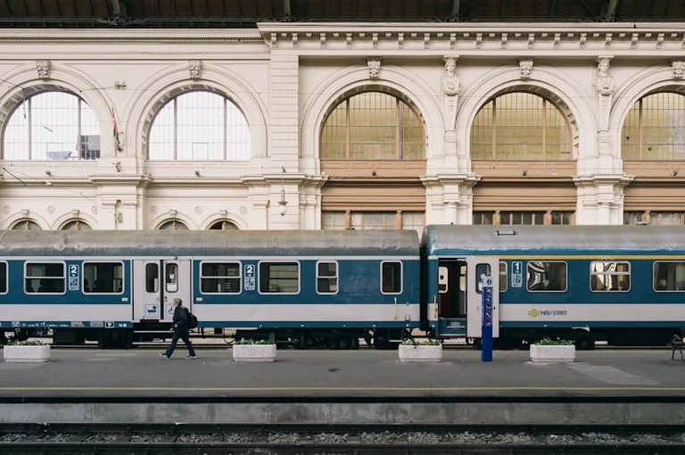 Bahnverkehr am 16. August: Verbindungen einzeln prüfen