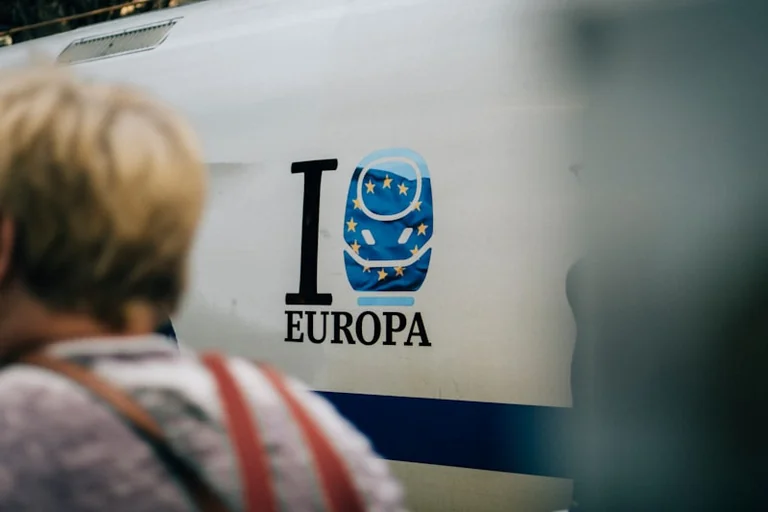 ETIAS 2026: Was bei Besuch aus Großbritannien und USA gilt
