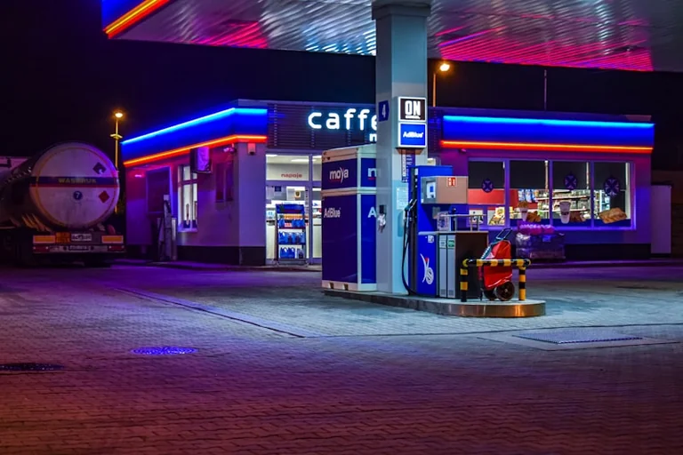 Tanken am 17. August: Abends Preise vergleichen und sparen