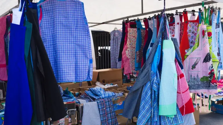 Stoffmarkt Regensburg am 3. Oktober: Stoffe und Zubehör am Dultplatz